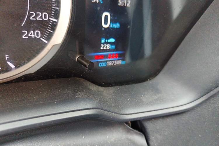 Used Toyota Corolla 2019 1.2T S-CVT GL Pioneer Edition Odometer Close Up