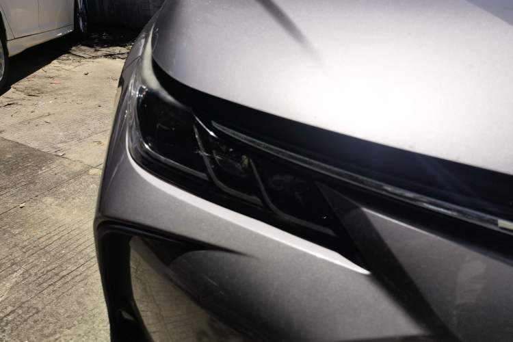Used Toyota Corolla 2019 1.2T S-CVT GL Pioneer Edition Right Front Headlight