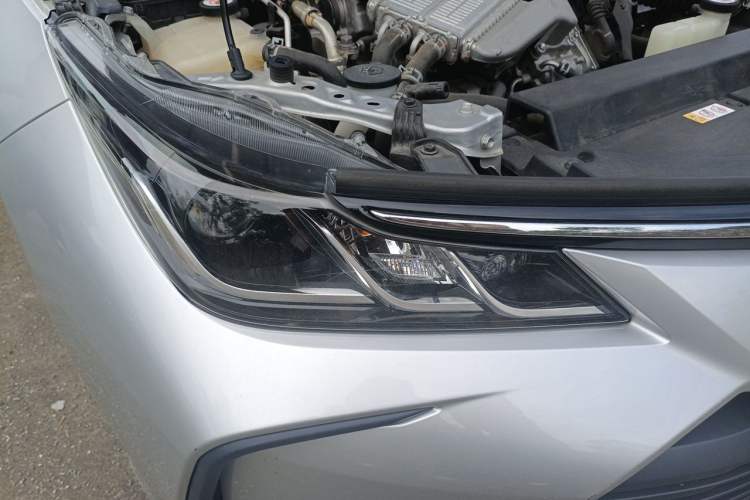Used Toyota Corolla 2019 1.2T S-CVT GL Pioneer Edition Right Front Headlight