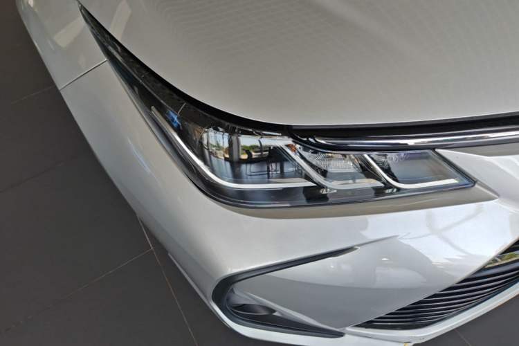Used Toyota Corolla 2019 1.2T S-CVT GL-i Elite Edition Right Front Headlight