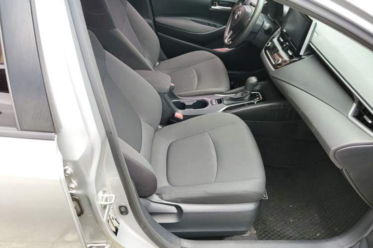 Used Toyota Corolla 2019 1.2T S-CVT GL-i Elite Edition Right Front Seat