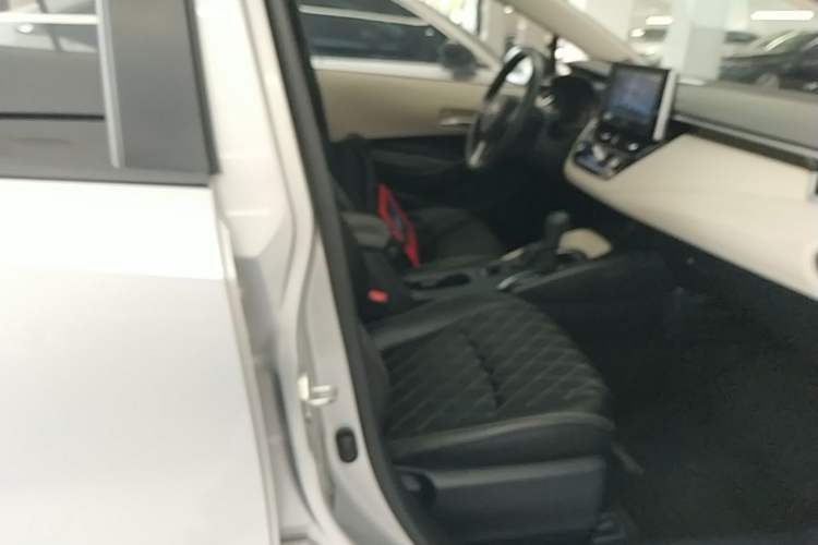 Used Toyota Corolla 2019 1.2T S-CVT GL-i Elite Edition Right Front Seat
