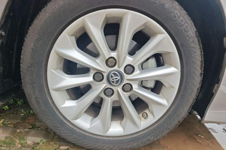Used Toyota Corolla 2019 1.2T S-CVT GL-i Luxury Edition Right Front Wheel Hub