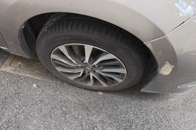 Used Toyota Corolla 2019 Dual-Engine 1.8L E-CVT GL-i Pioneer Edition Right Front Wheel Hub