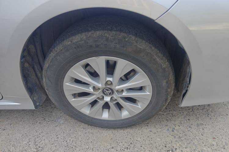 Used Toyota Corolla 2019 1.2T S-CVT GL Pioneer Edition Right Front Wheel Hub