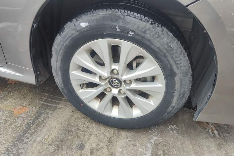 Used Toyota Corolla 2019 1.2T S-CVT GL Pioneer Edition Right Front Wheel Hub