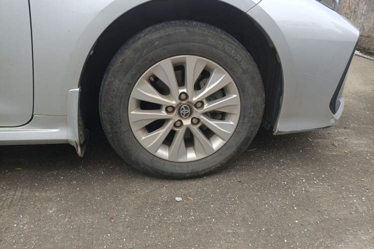 Used Toyota Corolla 2019 1.2T S-CVT GL Pioneer Edition Right Front Wheel Hub