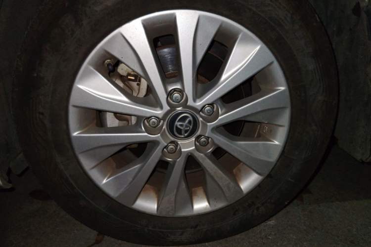 Used Toyota Corolla 2019 1.2T S-CVT GL-i Elite Edition Right Front Wheel Hub