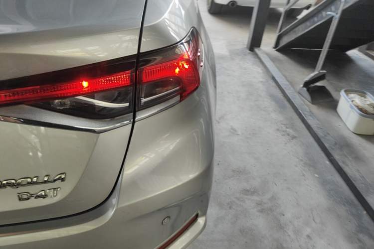 Used Toyota Corolla 2019 1.2T S-CVT GL Pioneer Edition Right Rear Taillight
