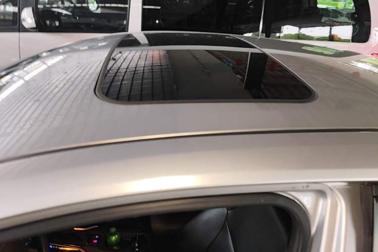 Used Toyota Corolla 2019 Dual-Engine 1.8L E-CVT GL-i Elite Edition Roof