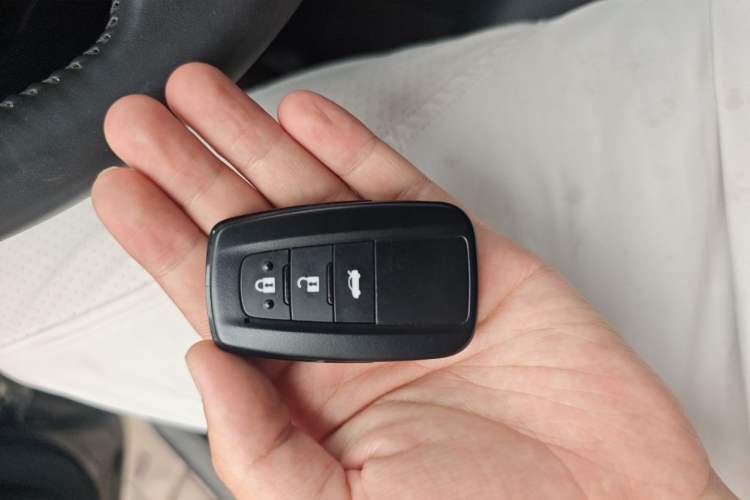 Used Toyota Corolla 2019 1.2T S-CVT GL-i Luxury Edition Vehicle Key