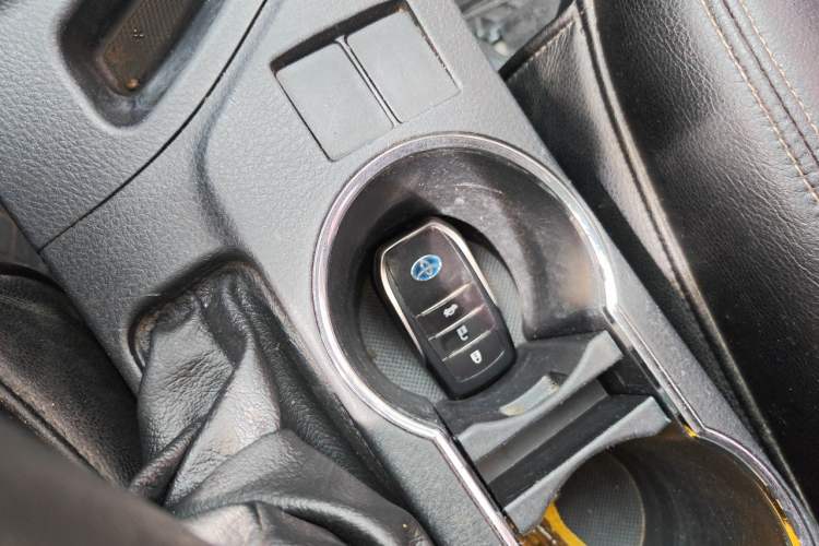 Used Toyota Corolla 2019 Dual-Engine 1.8L E-CVT GL-i Pioneer Edition Vehicle Key