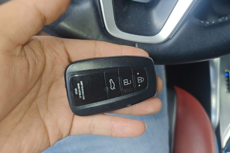 Used Toyota Corolla 2019 Dual-Engine 1.8L E-CVT GL-i Elite Edition Vehicle Key