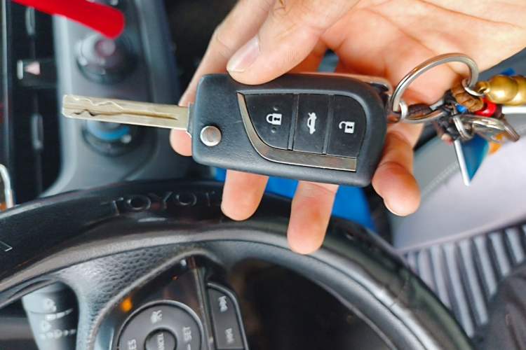 Used Toyota Corolla 2019 1.2T S-CVT GL Pioneer Edition Vehicle Key