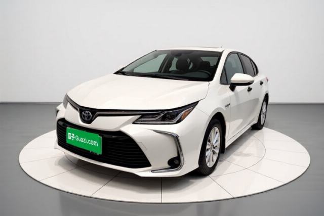 Ojetý Toyota Corolla 2019 Dual-Engine 1.8L E-CVT Flagship Edition