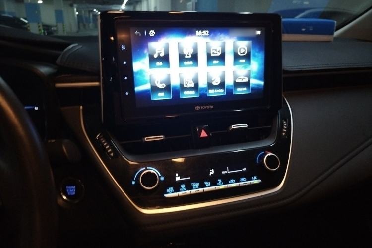 Used Toyota Corolla 2019 1.2T S-CVT GL-i Luxury Edition Audio And AC Panel