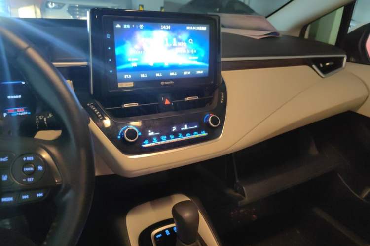 Used Toyota Corolla 2019 1.2T S-CVT GL-i Elite Edition Audio And AC Panel
