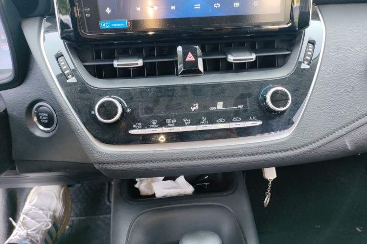 Used Toyota Corolla 2019 1.2T S-CVT GL-i Luxury Edition Audio And AC Panel