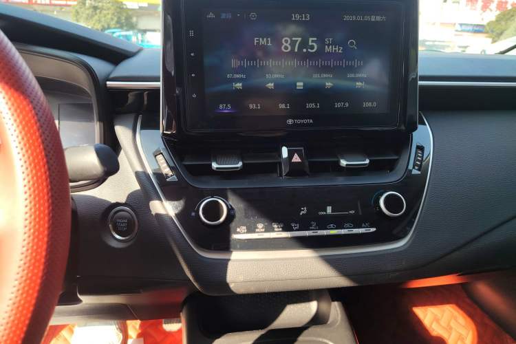 Used Toyota Corolla 2019 1.2T S-CVT GL-i Elite Edition Audio And AC Panel