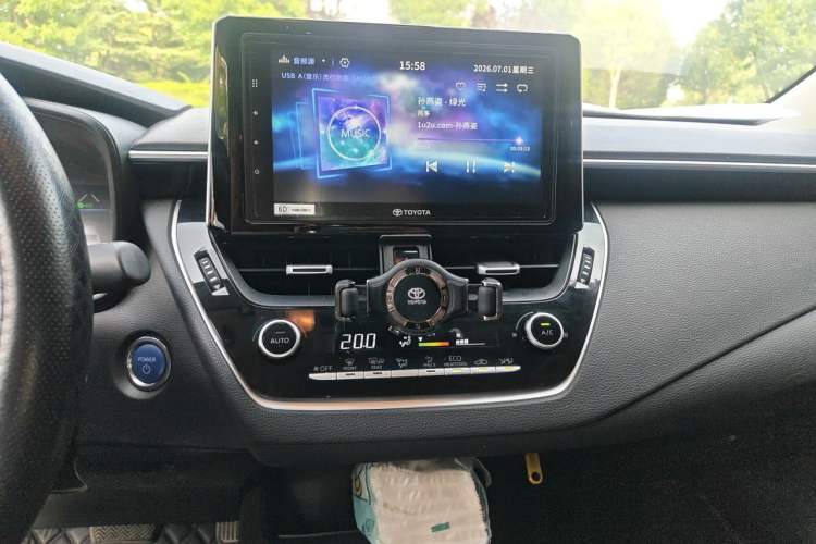Used Toyota Corolla 2019 Dual-Engine 1.8L E-CVT GL-i Elite Edition Audio And AC Panel