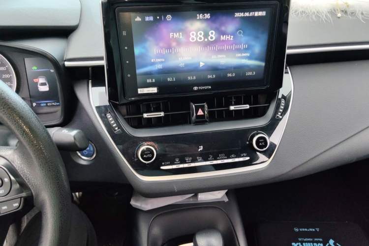 Used Toyota Corolla 2019 Dual-Engine 1.8L E-CVT GL-i Elite Edition Audio And AC Panel