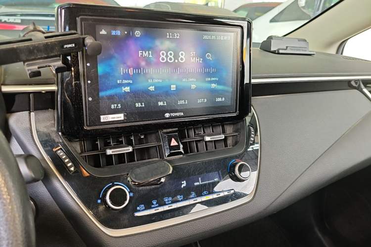 Used Toyota Corolla 2019 1.2T S-CVT GL-i Elite Edition Audio And AC Panel