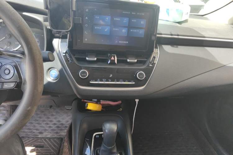 Used Toyota Corolla 2019 Dual-Engine 1.8L E-CVT GL-i Elite Edition Audio And AC Panel