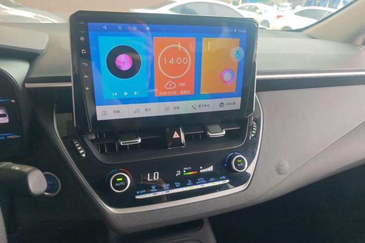 Used Toyota Corolla 2019 Dual-Engine 1.8L E-CVT GL-i Elite Edition Audio And AC Panel