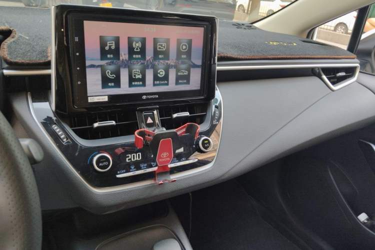 Used Toyota Corolla 2019 Dual-Engine 1.8L E-CVT GL-i Elite Edition Audio And AC Panel
