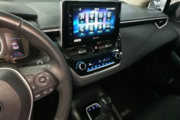Used Toyota Corolla 2019 1.2T S-CVT GL-i Luxury Edition Audio And AC Panel