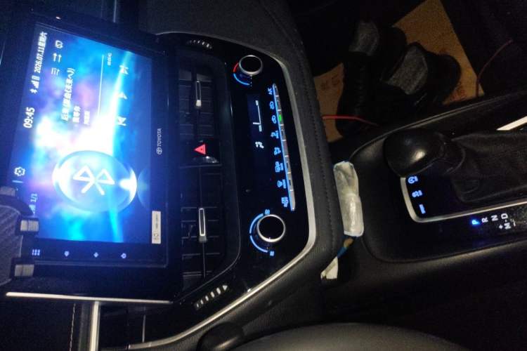 Used Toyota Corolla 2019 1.2T S-CVT GL-i Luxury Edition Audio And AC Panel