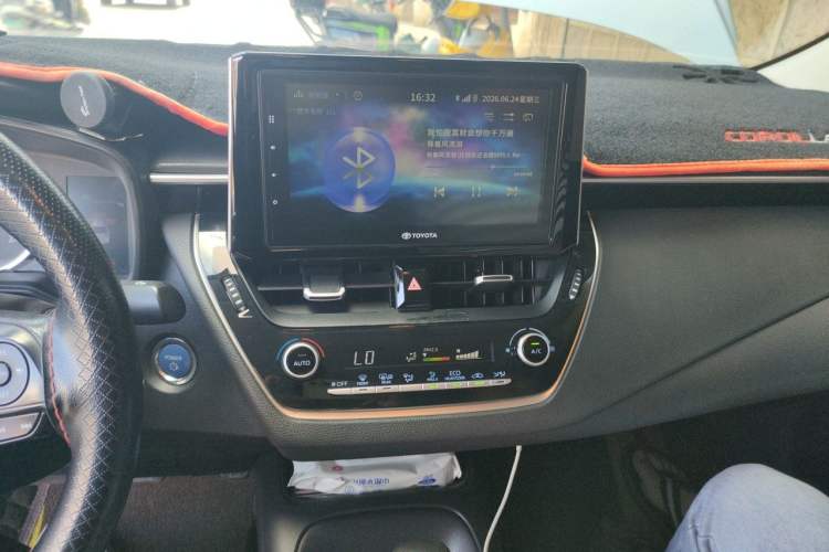 Used Toyota Corolla 2019 Dual-Engine 1.8L E-CVT GL-i Elite Edition Audio And AC Panel
