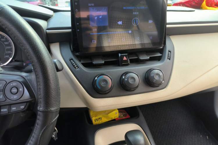 Used Toyota Corolla 2019 1.2T S-CVT GL Pioneer Edition Audio And AC Panel