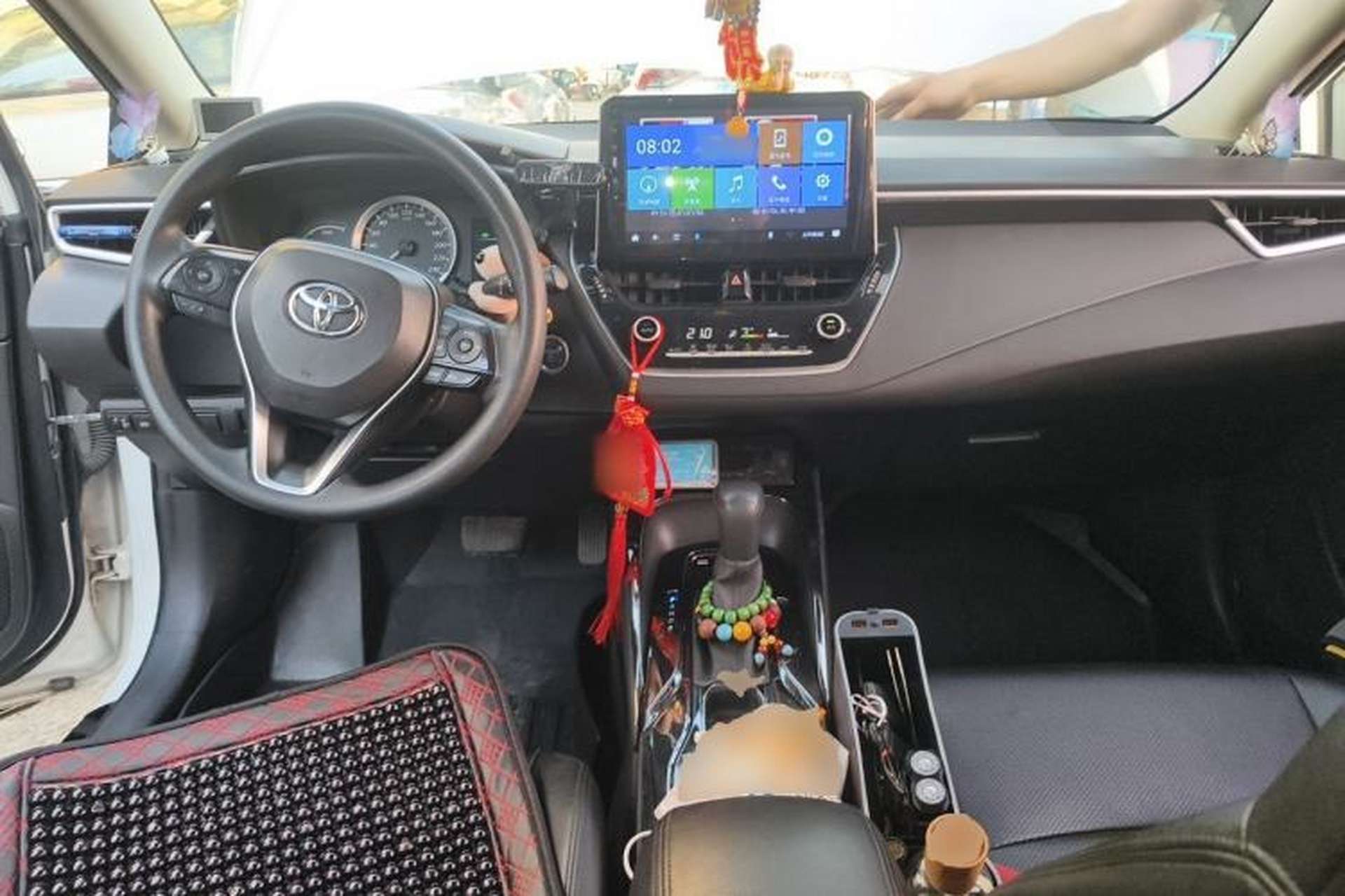 Used Toyota Corolla 2019 Dual-Engine 1.8L E-CVT GL-i Pioneer Edition Center Console
