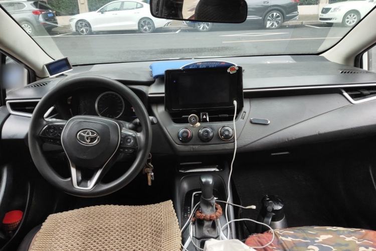 Used Toyota Corolla 2019 1.2T S-CVT GL Pioneer Edition Center Console