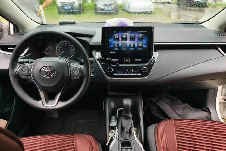Used Toyota Corolla 2019 1.2T S-CVT GL-i Elite Edition Center Console