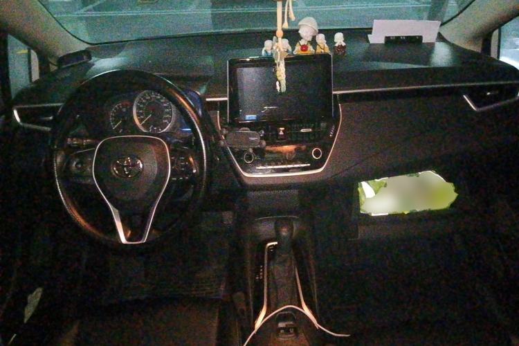 Used Toyota Corolla 2019 1.2T S-CVT GL-i Elite Edition Center Console