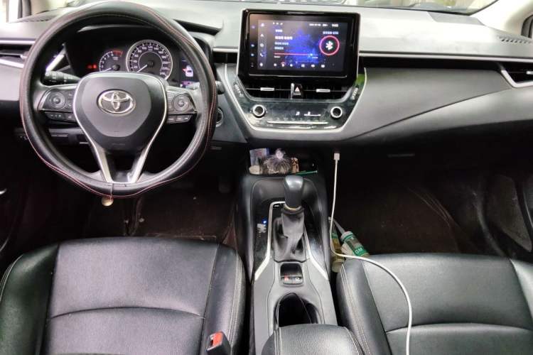 Used Toyota Corolla 2019 1.2T S-CVT GL-i Elite Edition Center Console