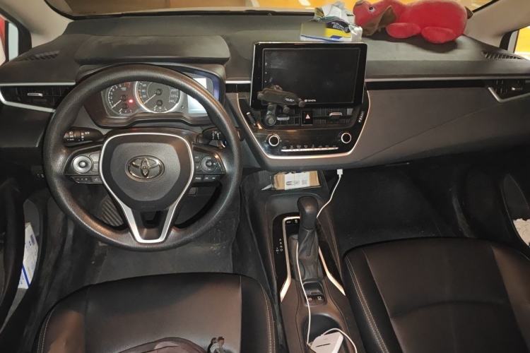 Used Toyota Corolla 2019 1.2T S-CVT GL-i Elite Edition Center Console