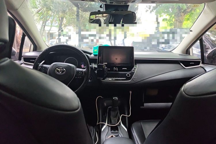 Used Toyota Corolla 2019 1.2T S-CVT GL-i Elite Edition Center Console