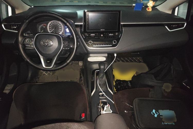 Used Toyota Corolla 2019 1.2T S-CVT GL-i Elite Edition Center Console