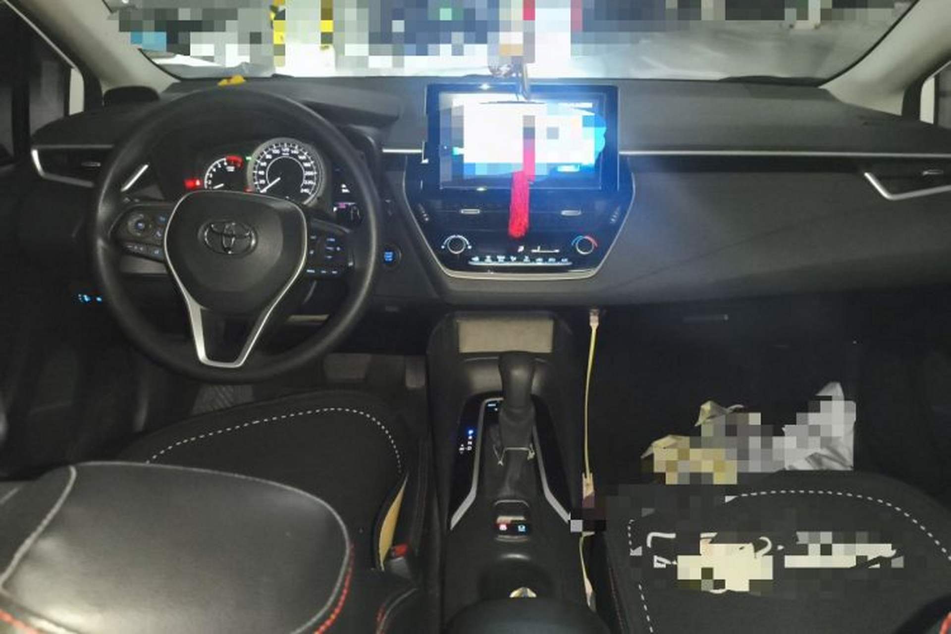 Used Toyota Corolla 2019 1.2T S-CVT GL-i Elite Edition Center Console