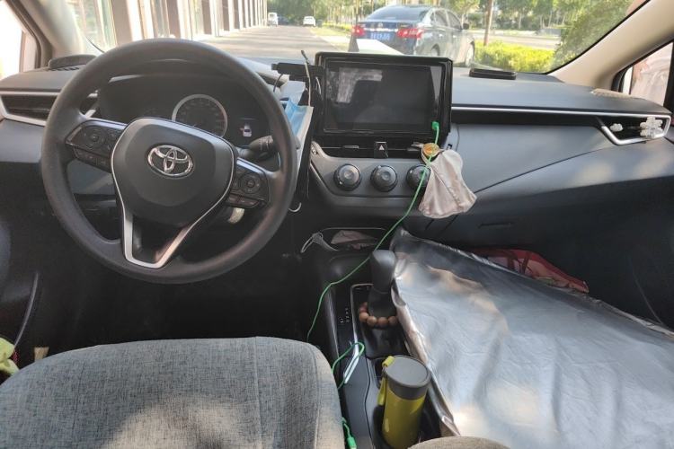Used Toyota Corolla 2019 1.2T S-CVT GL Pioneer Edition Center Console