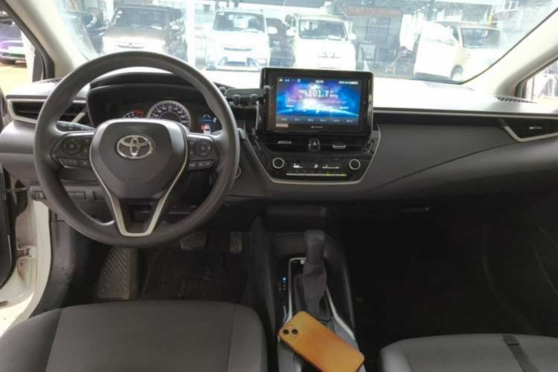 Used Toyota Corolla 2019 1.2T S-CVT GL-i Elite Edition Center Console