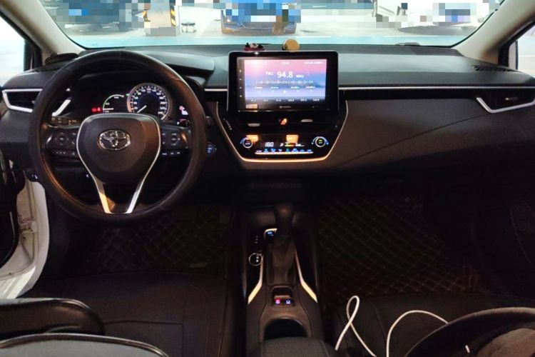 Used Toyota Corolla 2019 Dual-Engine 1.8L E-CVT GL-i Elite Edition Center Console