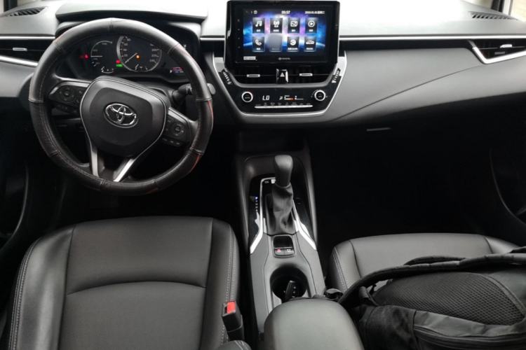 Used Toyota Corolla 2019 Dual-Engine 1.8L E-CVT GL-i Elite Edition Center Console