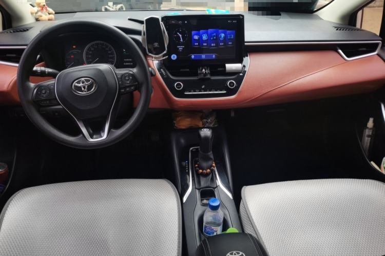 Used Toyota Corolla 2019 Dual-Engine 1.8L E-CVT GL-i Pioneer Edition Center Console