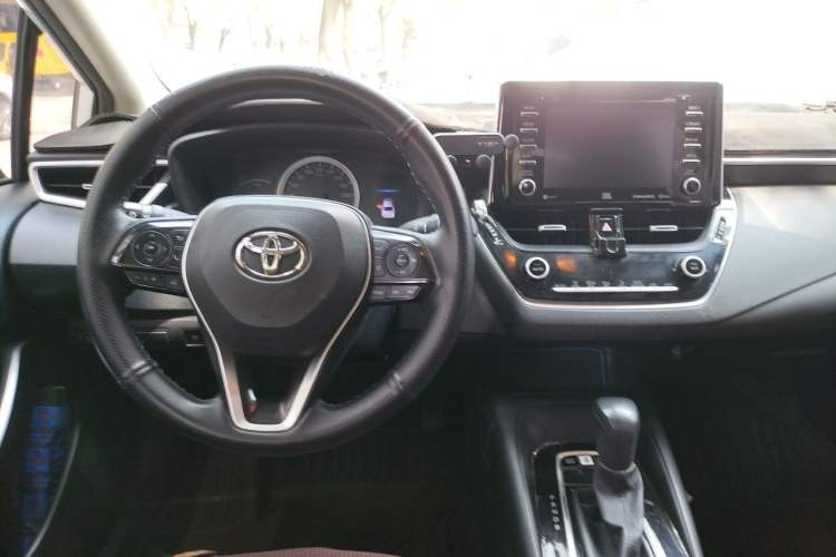 Used Toyota Corolla 2019 Dual-Engine 1.8L E-CVT GL-i Elite Edition Center Console