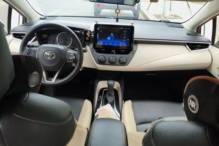 Used Toyota Corolla 2019 1.2T S-CVT GL Pioneer Edition Center Console