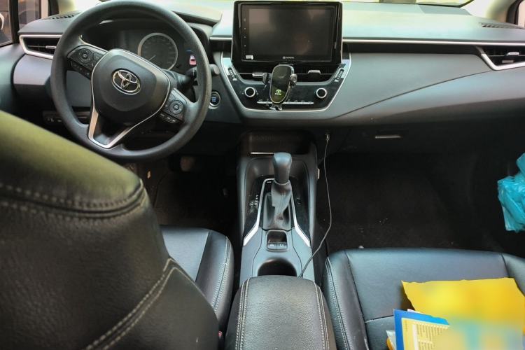 Used Toyota Corolla 2019 1.2T S-CVT GL-i Elite Edition Center Console